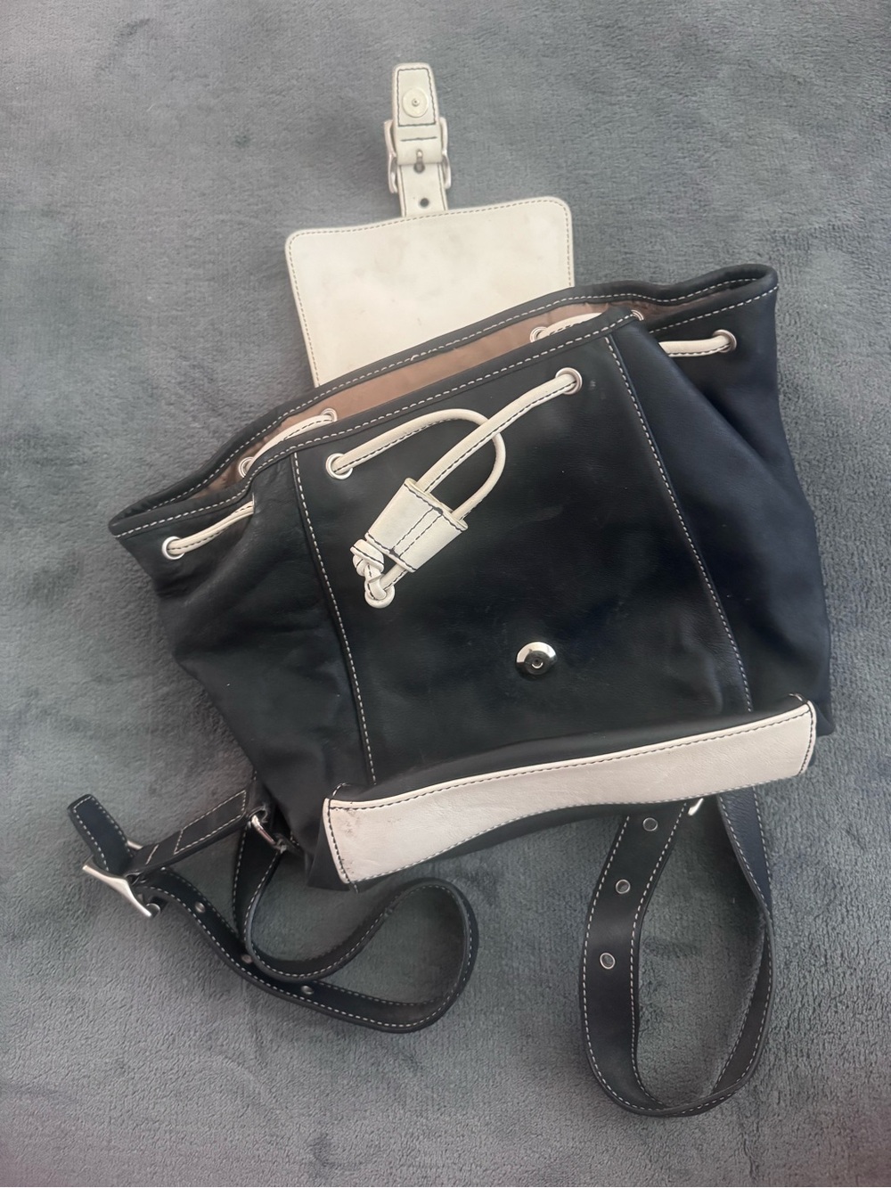 Vintage Coach Legacy Soft Small Backpack 9569 Navy Blue Leather White Trim Y2K